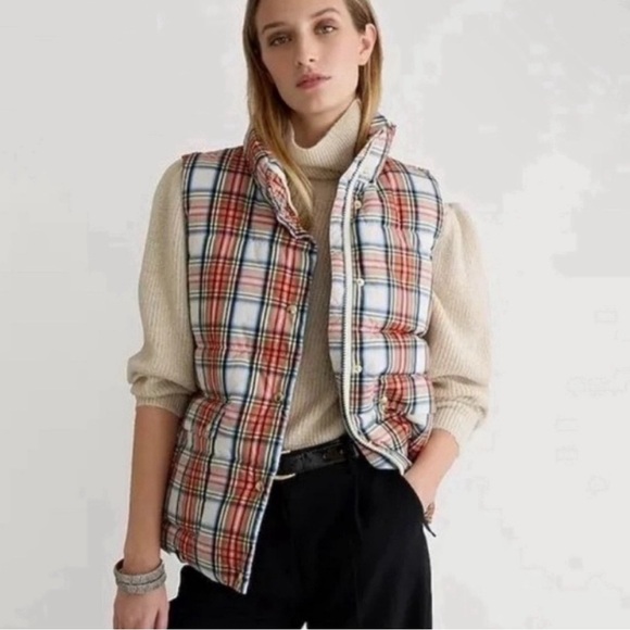 NEW J. Crew Women Plaid Puffer Vest in Snowy Stewart Tartan sleeves size XXS - Picture 3 of 8